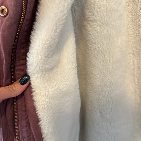 Rose coloured jacket. Faux fur lined. Rose gold zippers, cinch waist - Picture 2 of 8